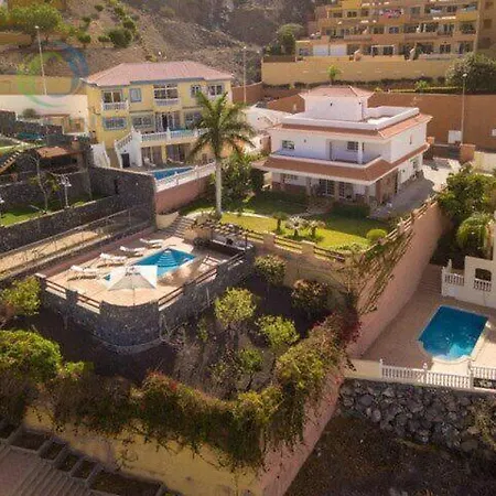 Marianna Con Piscina Climatizada Y Barbacoa أذيخي