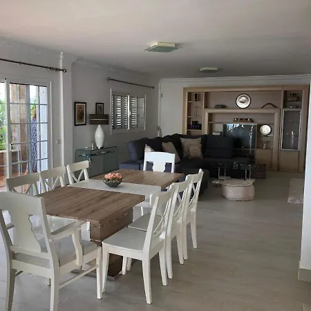 Marianna Con Piscina Climatizada Y Barbacoa