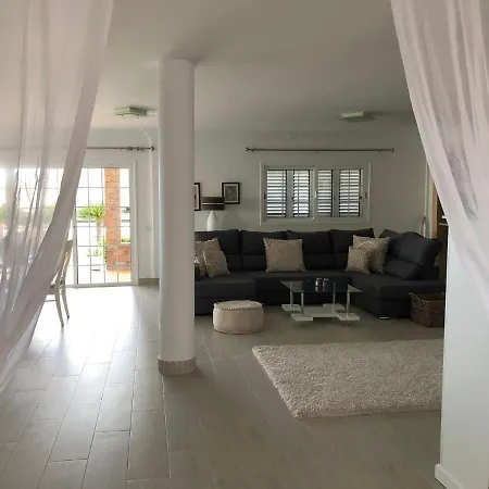 Marianna Con Piscina Climatizada Y Barbacoa * أذيخي