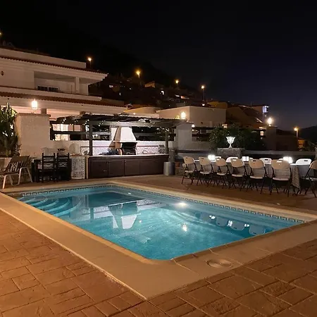 Marianna Con Piscina Climatizada Y Barbacoa *