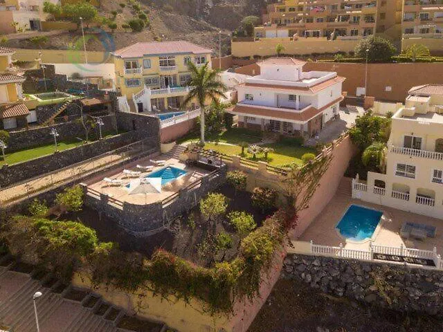 Marianna Con Piscina Climatizada Y Barbacoa Costa Adeje