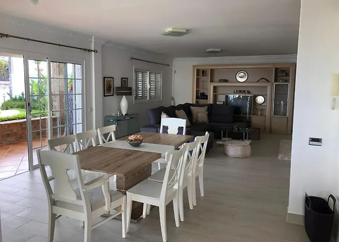 Marianna Con Piscina Climatizada Y Barbacoa