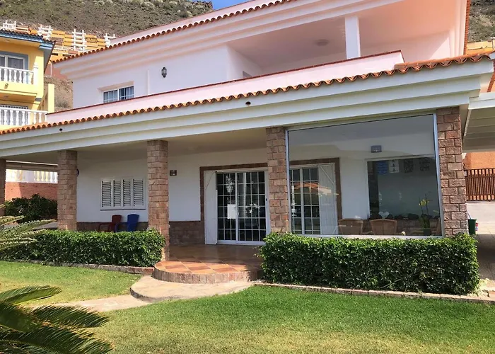 Marianna Con Piscina Climatizada Y Barbacoa アデヘ