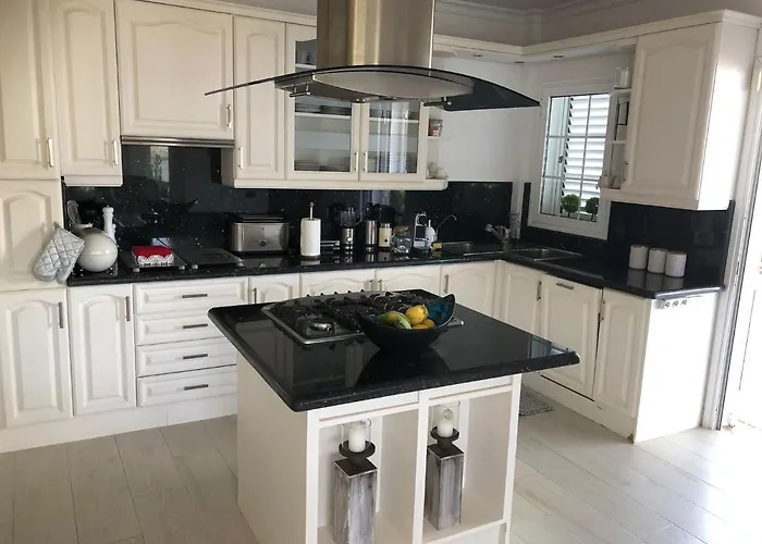 Marianna Con Piscina Climatizada Y Barbacoa ヴィラ アデヘ